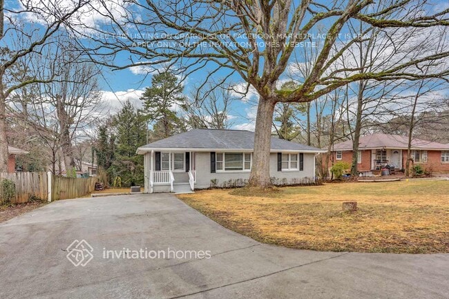 property at 4802 Glenwood Rd