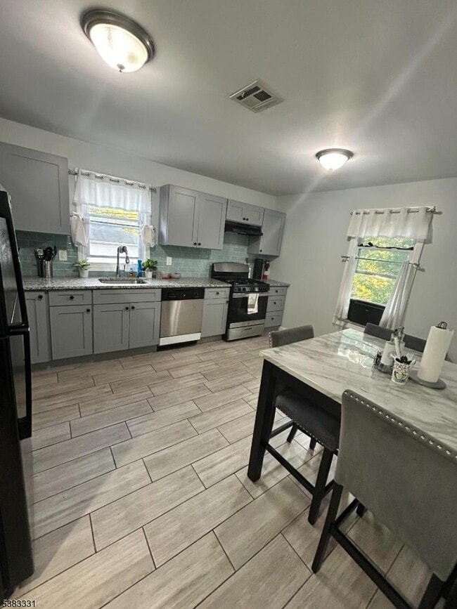 property at 95 S Munn Ave