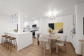 2021 California Ave in Santa Monica, CA - Foto de edificio - Building Photo