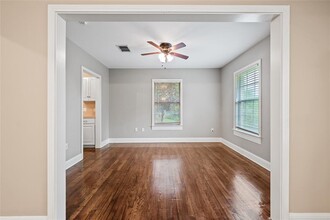 1809 W 39th St in Austin, TX - Building Photo - Building Photo