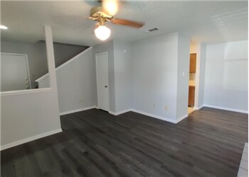 8705 Schick Rd in Austin, TX - Building Photo - Building Photo