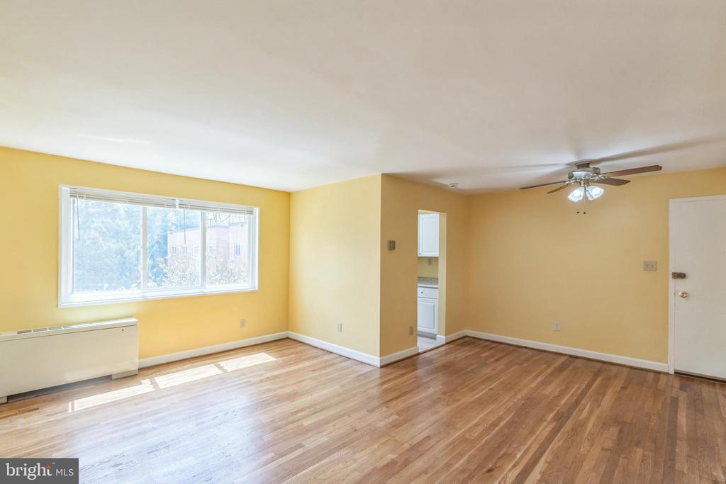 9734 Glen Ave in Silver Spring, MD - Building Photo