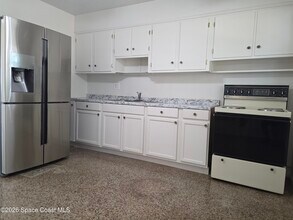 514 Hickory St in Melbourne, FL - Building Photo - Building Photo