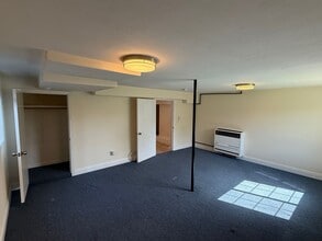 327 S 35th St in Richmond, CA - Building Photo - Building Photo