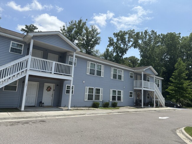 Apache Cove in Savannah, GA - Foto de edificio - Building Photo