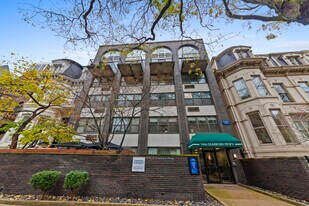 1446 N Dearborn St, Unit D2 in Chicago, IL - Building Photo