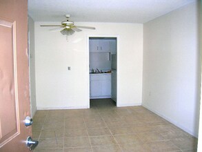 2521 Caper Ln in Maitland, FL - Building Photo - Building Photo