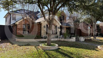 1101 Knightsbridge Dr in Frisco, TX - Building Photo