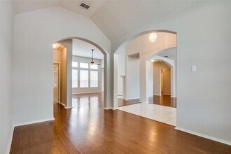 3548 Brewster Dr in Plano, TX - Foto de edificio - Building Photo