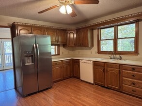 973 Jim Caudill Rd in Wilkesboro, NC - Building Photo - Building Photo