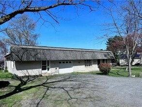 3709 Fairview St in Bethlehem, PA - Foto de edificio - Building Photo