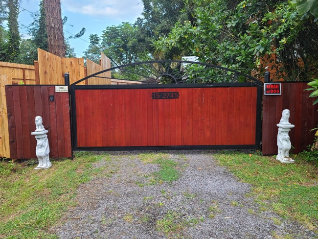 property at 15-2745-2745 Kahala St