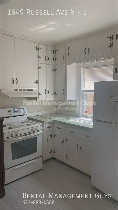 1649 Russell Ave N in Minneapolis, MN - Building Photo