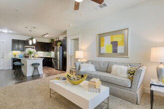 Ventura Ridge in San Antonio, TX - Building Photo - Building Photo