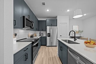 Lenox Burnet in Austin, TX - Building Photo - Building Photo