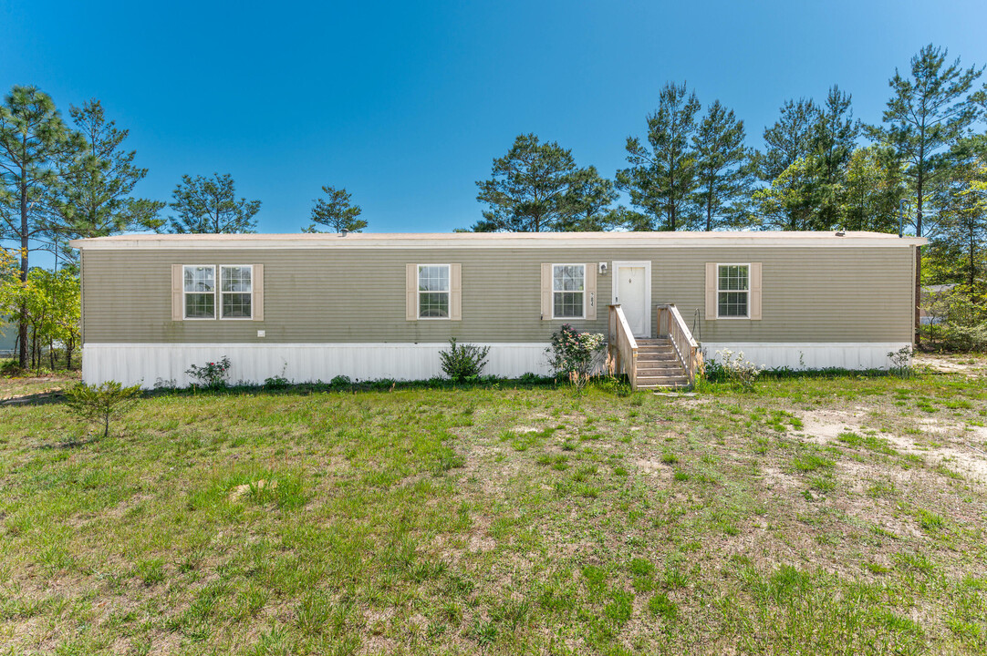 284 Iris Ln in Defuniak Springs, FL - Building Photo