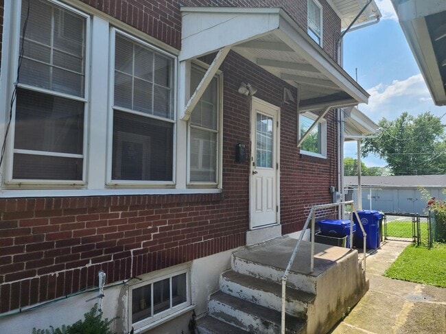 2310 Hoffer Ave in Reading, PA - Building Photo - Building Photo