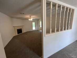 2782 Augustus Rd in Navarre, FL - Building Photo - Building Photo