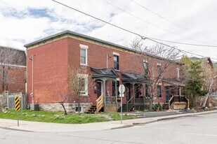 116 Sweetland Av in Ottawa, ON - Building Photo