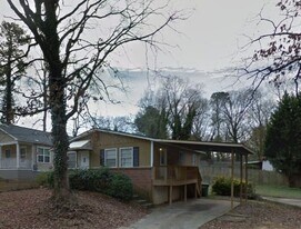 2004 Westwood Ave SW in Atlanta, GA - Building Photo