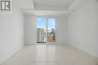 308 Jarvis St in Toronto, ON - Building Photo - Building Photo