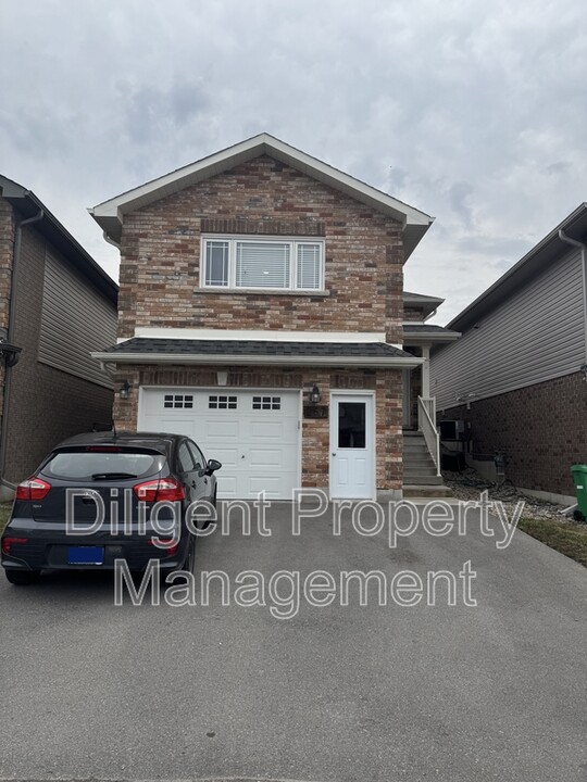 267 Louden Terrace in Peterborough, ON - Building Photo