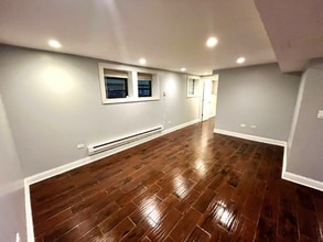 7920 S Rhodes Ave in Chicago, IL - Building Photo - Building Photo