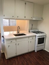 411 W Dana St, Unit B in Mountain View, CA - Building Photo - Building Photo