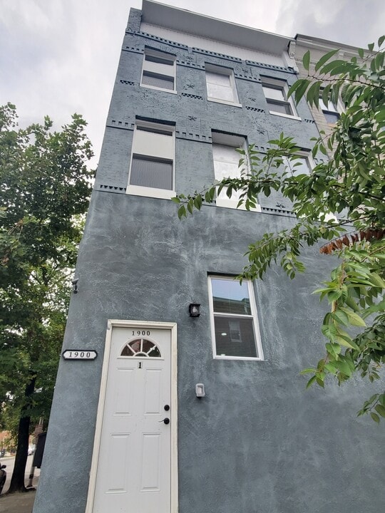 1900 Druid Hill Ave in Baltimore, MD - Building Photo