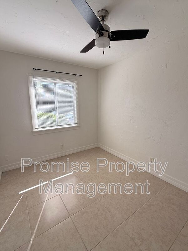 608 Surfrider Way in Oceanside, CA - Building Photo - Building Photo