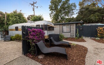 272 N Topanga Canyon Blvd in Topanga, CA - Building Photo - Building Photo