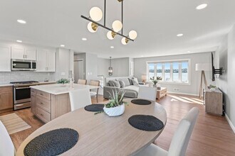 445 S Riverside Dr in Neptune City, NJ - Foto de edificio - Building Photo