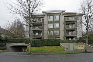 Boardwalk in Vancouver, BC - Building Photo