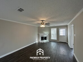 7669 Mineral Crest Cir S in Memphis, TN - Building Photo - Building Photo