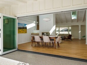 1057 Monte Dr in Santa Barbara, CA - Building Photo - Building Photo