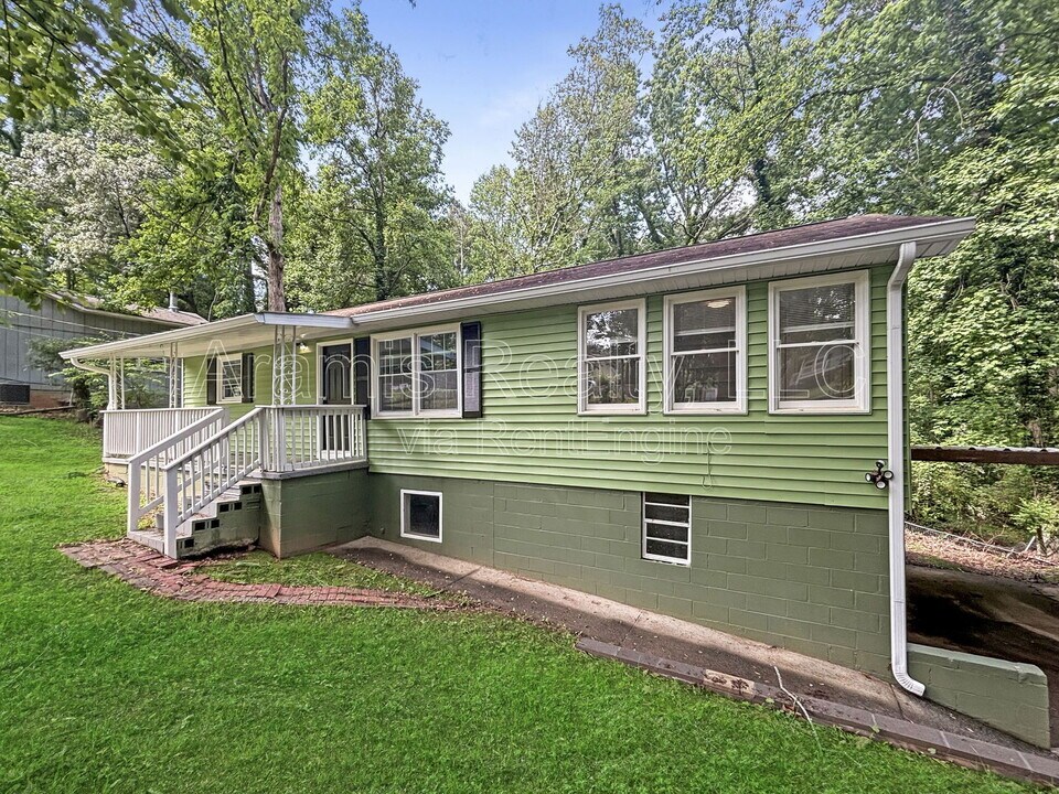 4620 Sequoia Cir in Oakwood, GA - Building Photo