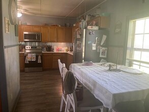 1213 County Rd 406 in El Campo, TX - Building Photo - Building Photo