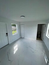 2726 NW 4th Ct in Pompano Beach, FL - Building Photo - Building Photo