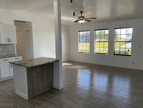 305 NE 23rd St in Cape Coral, FL - Building Photo - Building Photo