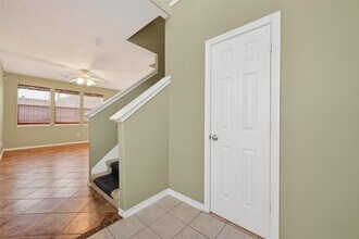 6127 Morningshire Ln in Houston, TX - Building Photo - Building Photo