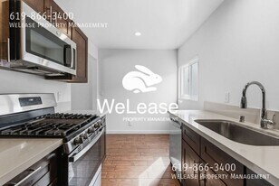 1462 Rosecrans St in San Diego, CA - Building Photo