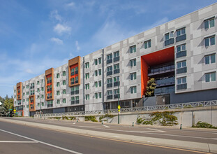 Park Avenue Senior in San Jose, CA - Building Photo - Building Photo