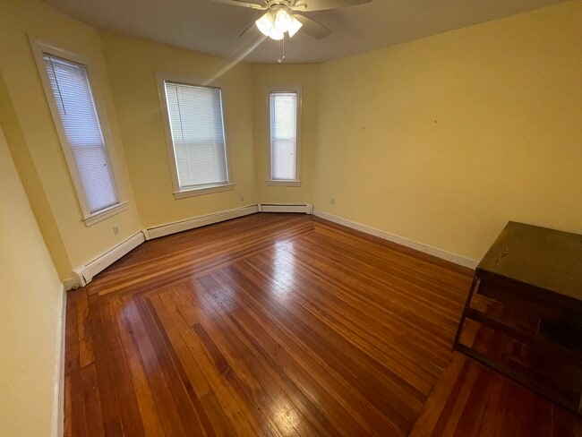 13 Edmunds St, Unit 13 in Cambridge, MA - Building Photo - Building Photo