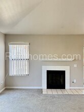 9438 Twin Trails Dr in San Diego, CA - Building Photo - Building Photo