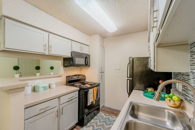 Cottages at Bedford in Bedford, TX - Building Photo - Building Photo