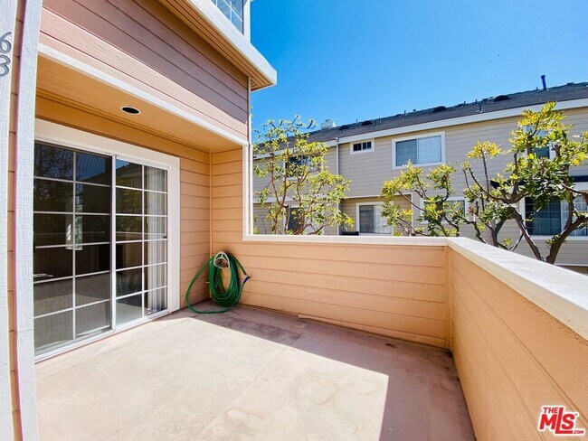 2800 Plaza del Amo-Unit -63 in Torrance, CA - Foto de edificio - Building Photo