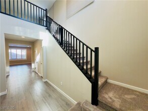 2711 Evolutionary Ln in Las Vegas, NV - Building Photo - Building Photo