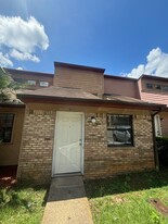 1822 Jackson Bluff Rd Unit C in Tallahassee, FL - Building Photo