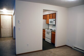 Granite Court Apartments in Veradale, WA - Building Photo - Building Photo