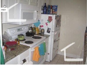 1132 Commonwealth Ave in Boston, MA - Building Photo - Building Photo